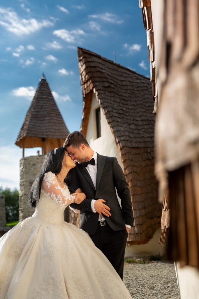 Ședință foto după nuntă la Castelul de Lut Valea Zânelor